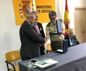 Lee más sobre el artículo La HAGC impulsa la cesión de un electrocardiógrafo portátil a la Delegación de Defensa en Cataluña