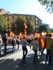 Lee más sobre el artículo Galería de fotos de la manifestación del 10 de octubre por la unidad de España en Barcelona