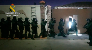 Lee más sobre el artículo La Guardia Civil realiza la mayor operación contra el blanqueo de capitales procedente del narcotráfico en el Campo de Gibraltar