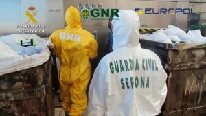 Lee más sobre el artículo Covid-19: Investigadas 20 personas por gestión irregular de residuos biosanitarios infecciosos almacenados en la calle