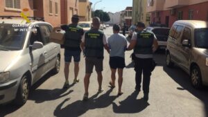 La Guardia Civil libera en Almería a cinco menores de edad de una red de prostitución infantil