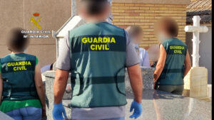 Lee más sobre el artículo La Guardia Civil detiene a dos mujeres relacionadas con la muerte de un octogenario al que embaucaron con falsas promesas