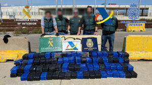 Lee más sobre el artículo Desarticulado un grupo criminal internacional que introducía grandes cantidades de droga en bloques de hormigón