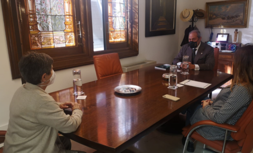 Reunión institucional entre la delegada del Gobierno en Cataluña, Teresa Cunillera, y el presidente de la FNHGC, Eduardo Montolio (4 de noviembre de 2021)